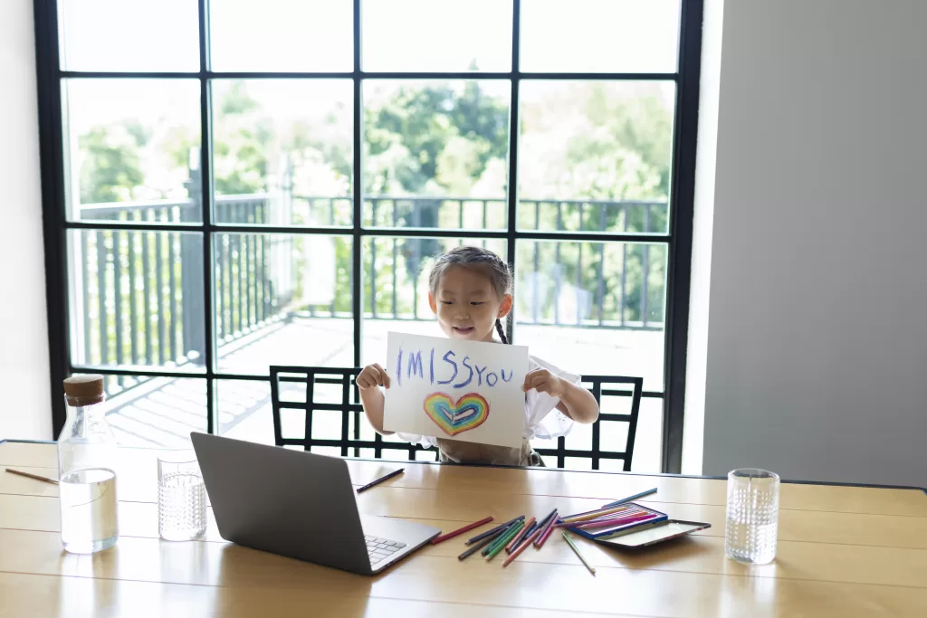 Ambiente Seguro e Calmo no Homeschooling para NEE: Criando um Espaço de Aprendizado Ideal para Sensibilidades.